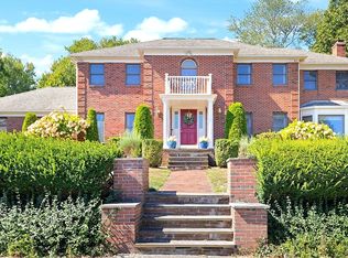 93 Brewster Dr, Norwood, MA 02062