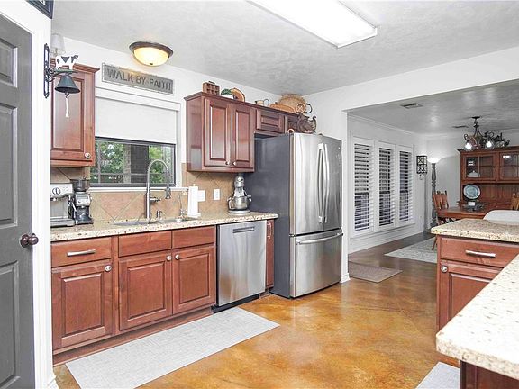 5th image of 1112 Beckley Ct