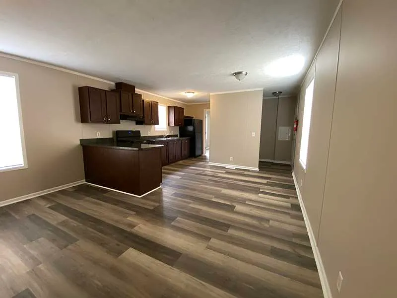 3 bed, 2.0 bath, 1120 sqft, $1,149 — Photo 3