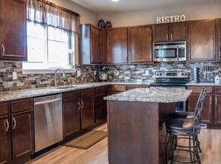 1041 Zeeden Way, Bremerton, WA 98310