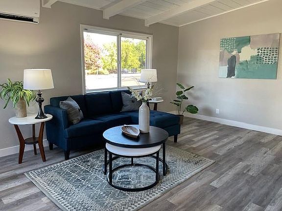 4th image of 410 Farallon Dr