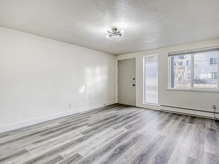 1679 Reed St — Photo 55