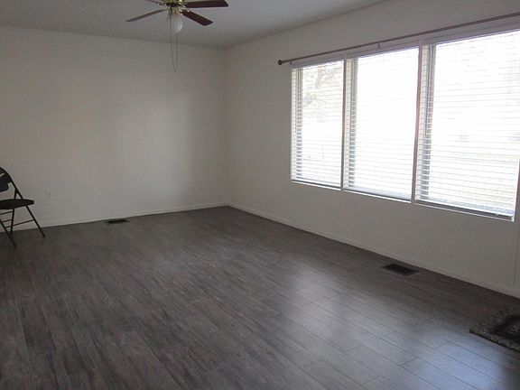 4th image of 1239 Frost Circle Dr