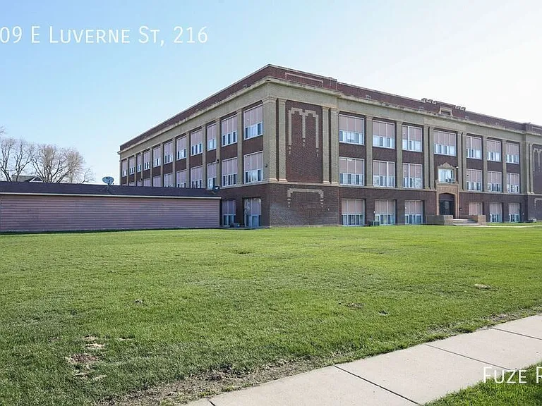 109 E Luverne St #216 — Photo 10