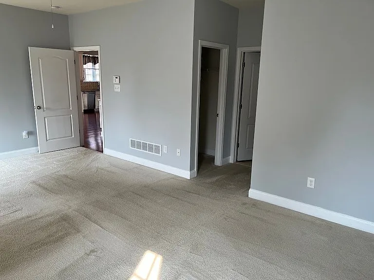 200 Gaston Ln — Photo 10