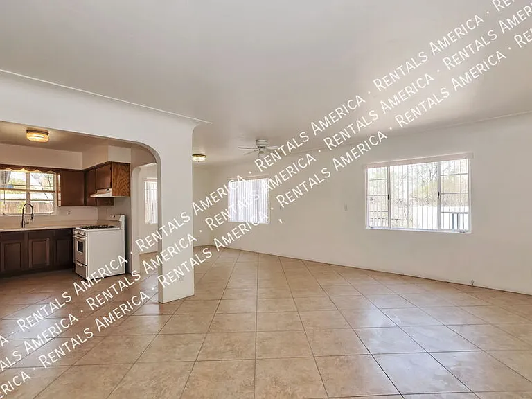 3733 N Mountain Ave #A — Photo 7
