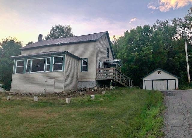 1st image of 3 Valley View Ln