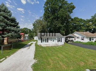 1021 N 35th St, Decatur, IL 62521