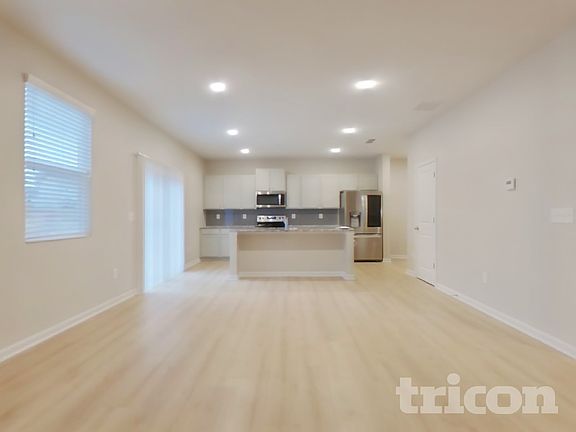 4th image of 96 Summit Pointe Ln