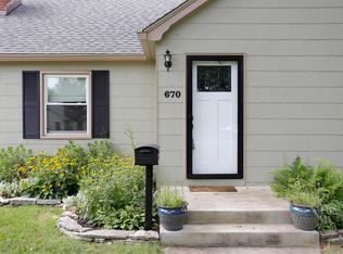 670 Longview Dr, Lexington, KY 40503