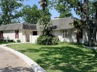 603 N Texana St, Hallettsville, TX 77964