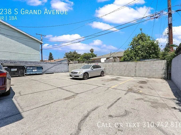 4238 S Grand Ave — Photo 19