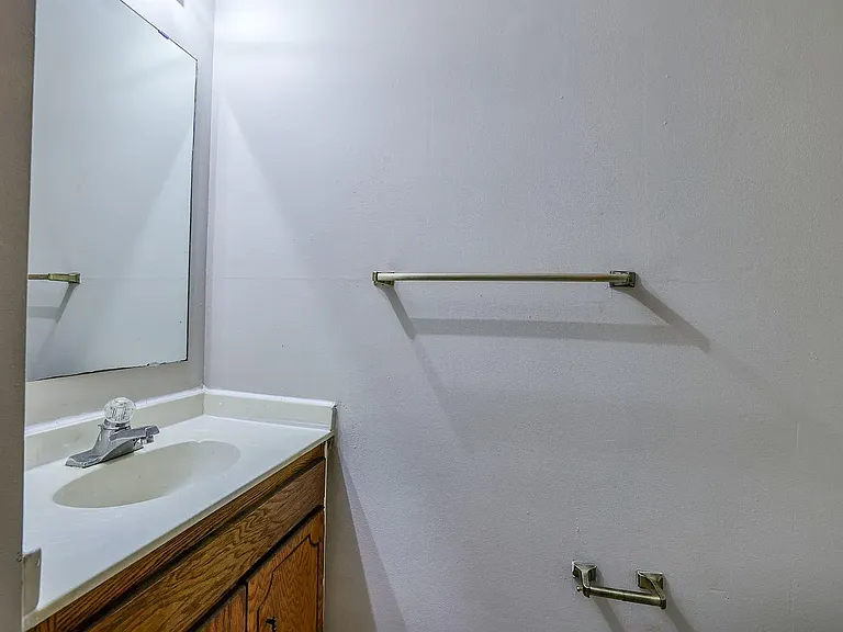105B South Dr — Photo 6