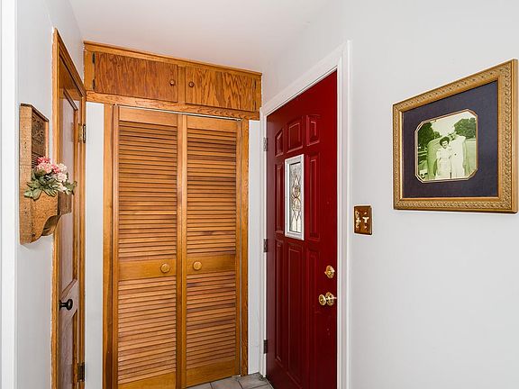 5th image of 745 Audrey Dr
