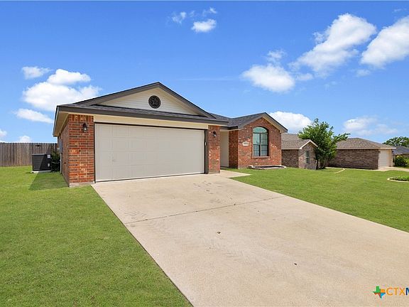 3rd image of 1311 Marlee Cir