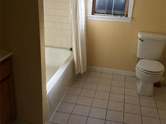 5th image of 4134 Benham St