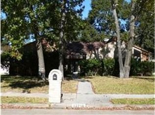 12718 Ravensway Dr, Cypress, TX 77429