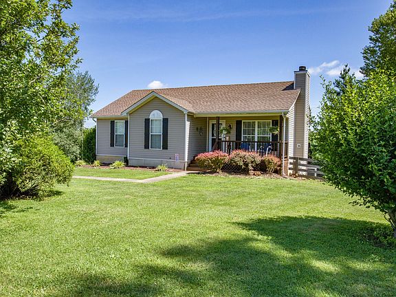 3rd image of 464 Whitetail Dr