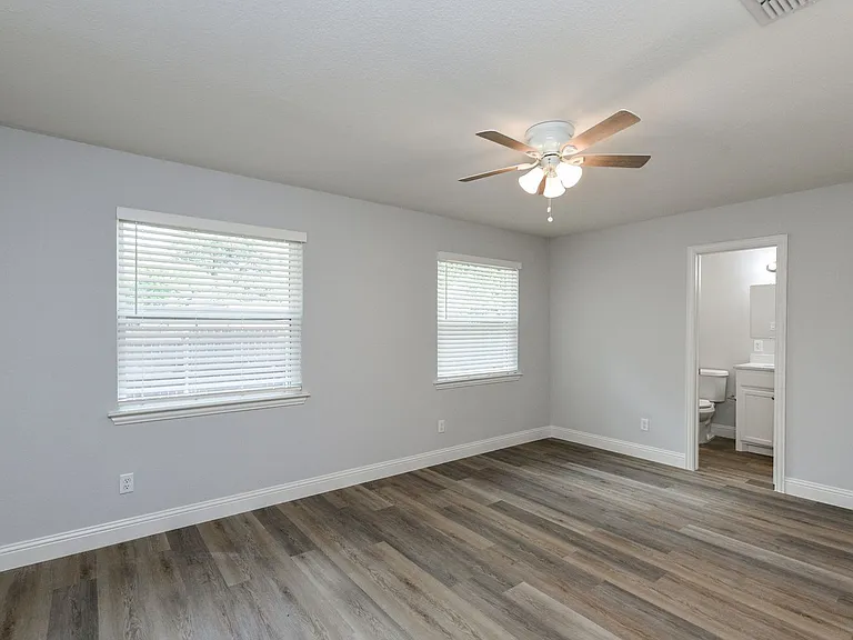 2501 Windy Pine Ln — Photo 27