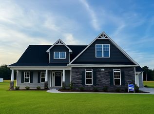 6294 Parkton Rd, Hope Mills, NC 28348