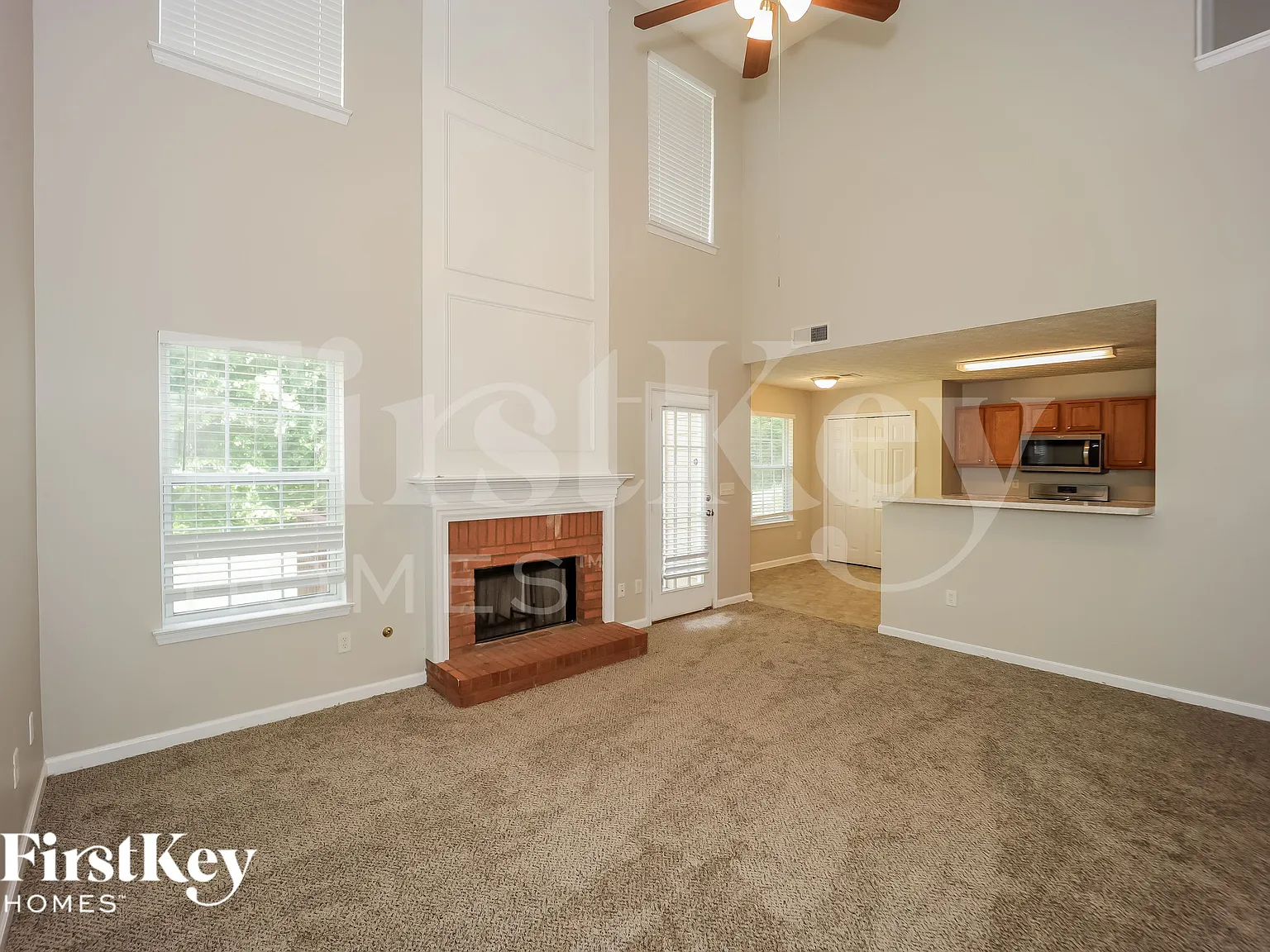 4 bed, 2.5 bath, 2558 sqft, $2,155 — Photo 4
