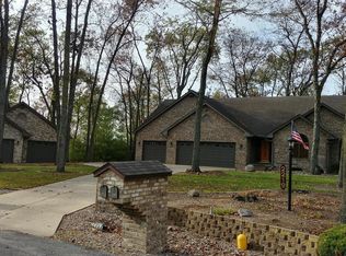 2219 Hickory Hills Rd, Muscatine, IA 52761