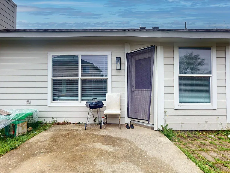 14610 Becurtesy Ct — Photo 34