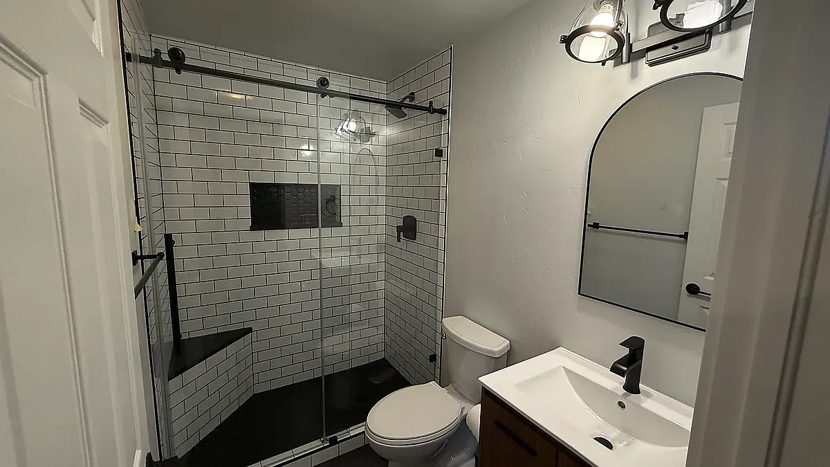 2475 Old Trail Rd — Photo 2