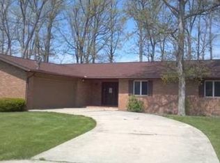 1139 Valley Forge Dr, Defiance, OH 43512