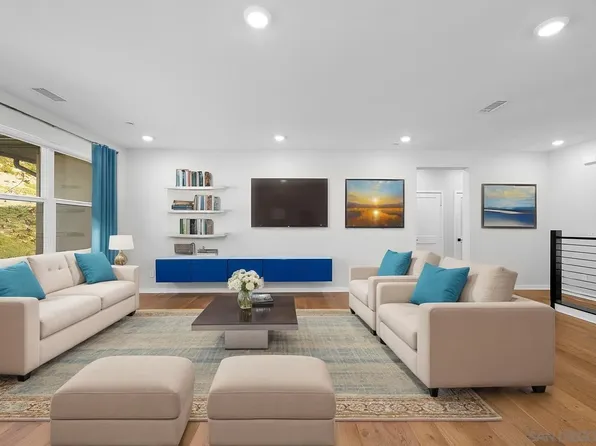2776 Via Alta Pl, San Diego, CA 92108