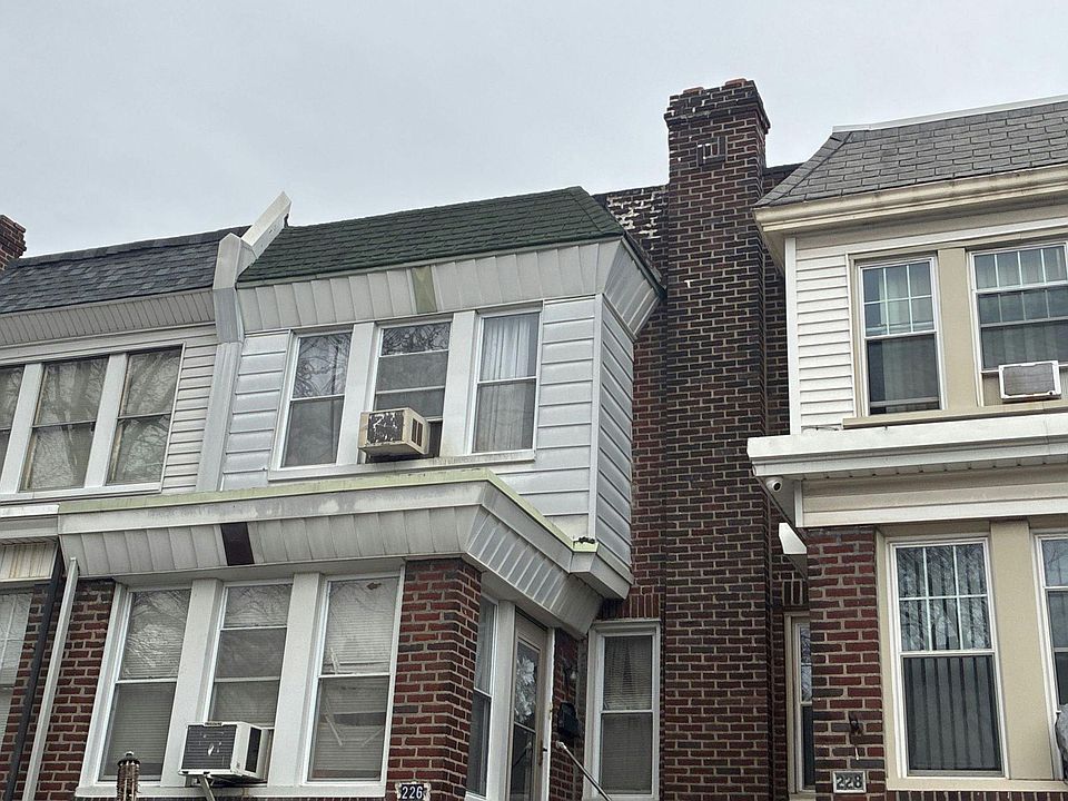 2nd image of 226 W Godfrey Ave