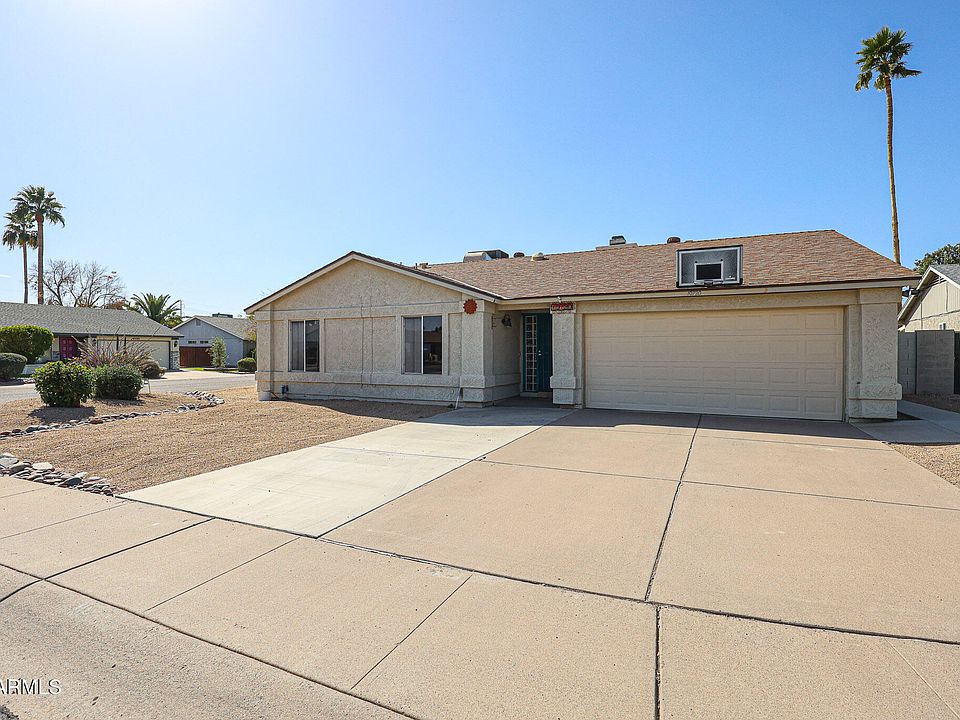 1st image of 10720 E SAHUARO Drive