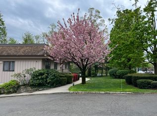 11 Maple Ave #101, Greenwich, CT 06830