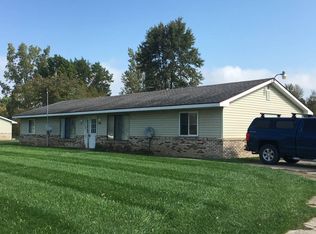 402 N Burkhart Rd, Howell, MI 48843