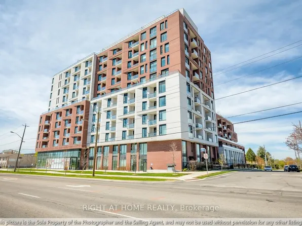 3100 Keele St #1211, Toronto, ON M3M 0E1