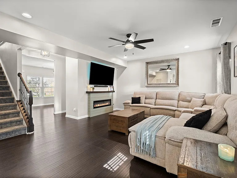 457 Goodman Dr — Photo 10