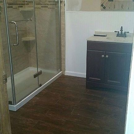 Wood look ceramic tile floor