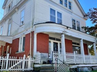 503 Riverside Dr, Sistersville, WV 26175