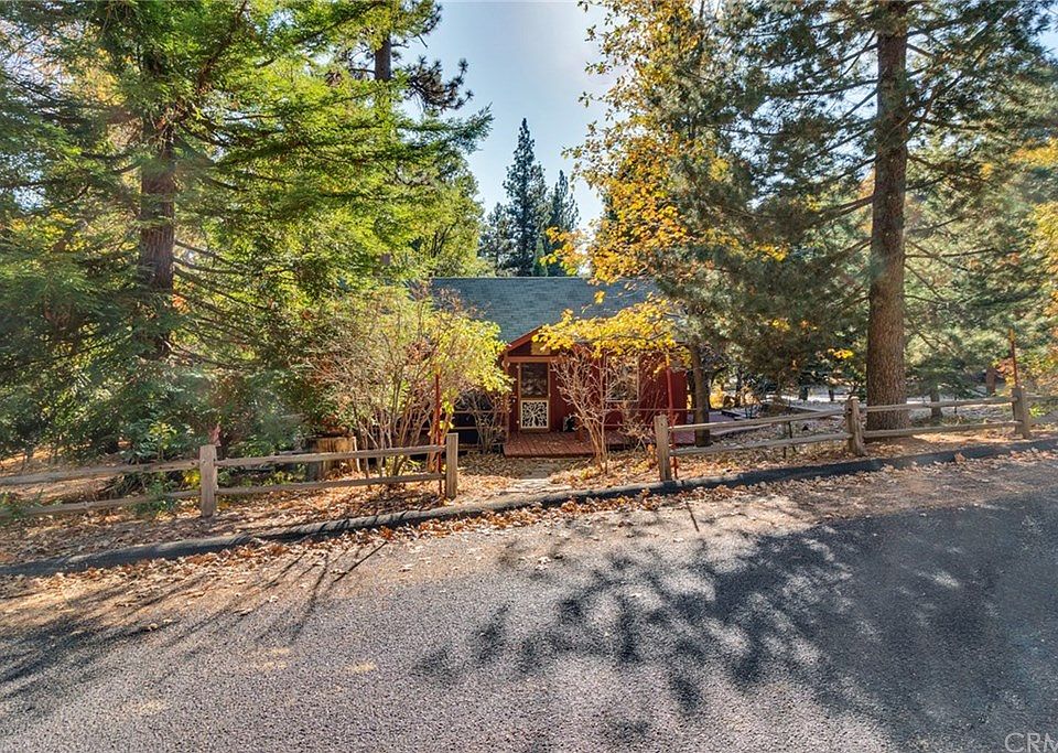 1st image of 5855 Lake Dr