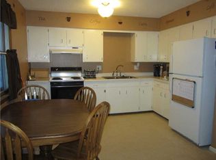 3316 Franbrook Ter NW, Cedar Rapids, IA 52405