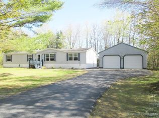 78 Dore Ln, Madison, ME 04950