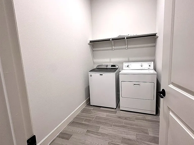12608 Stanford Dr — Photo 18