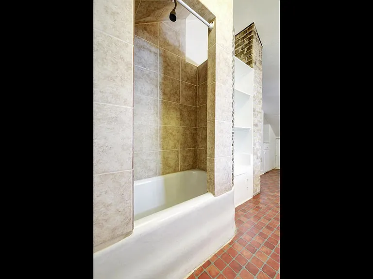 903 Shoal Cliff Ct — Photo 40