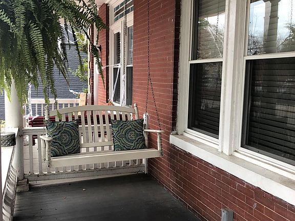 2nd image of 8 S Mulberry St