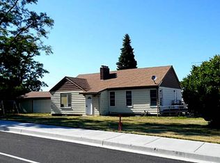 13 W Adams St, Harrington, WA 99134