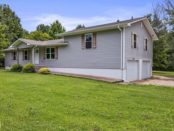 2nd image of 5622 Valley Ridge Trl