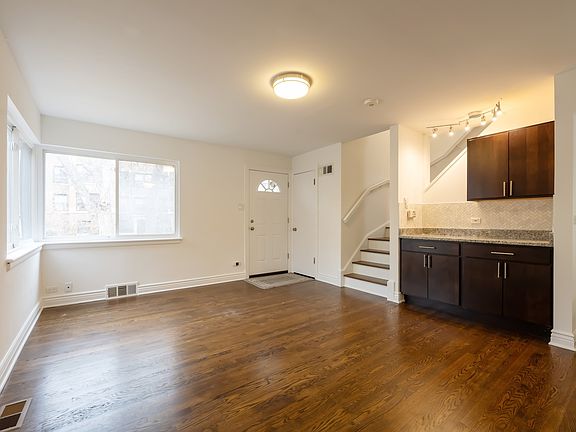 4th image of 5481 S Cornell Ave APT E