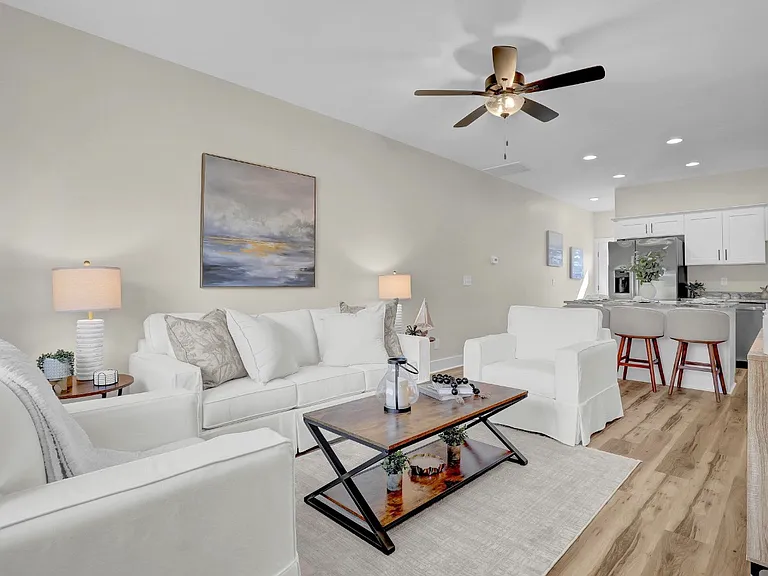 479 Blue Bluff Ln — Photo 4