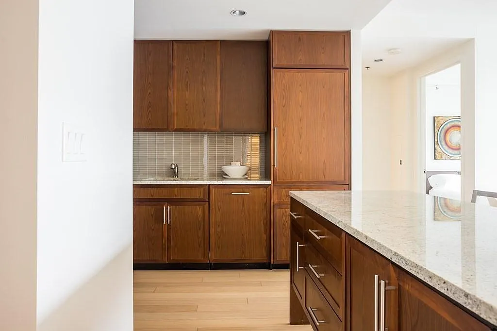2 bed, 1228 sqft, $6,500 — Photo 2