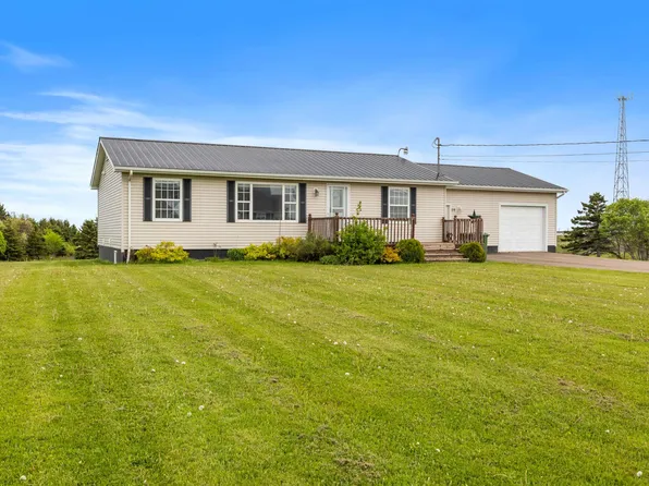 19 Macphee Ave, Souris, PE C0A 2B0